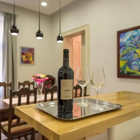 - Centrum, Urban Tower Apartamento Košice