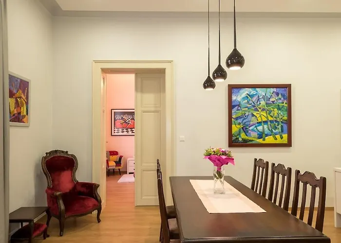 - Centrum, Urban Tower Apartment *